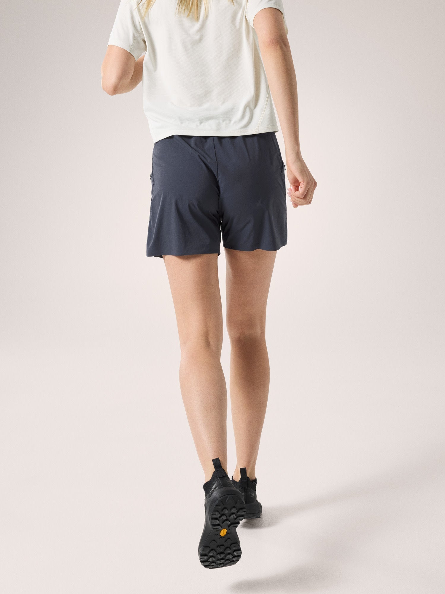 Aestas Short 5.5" Women's